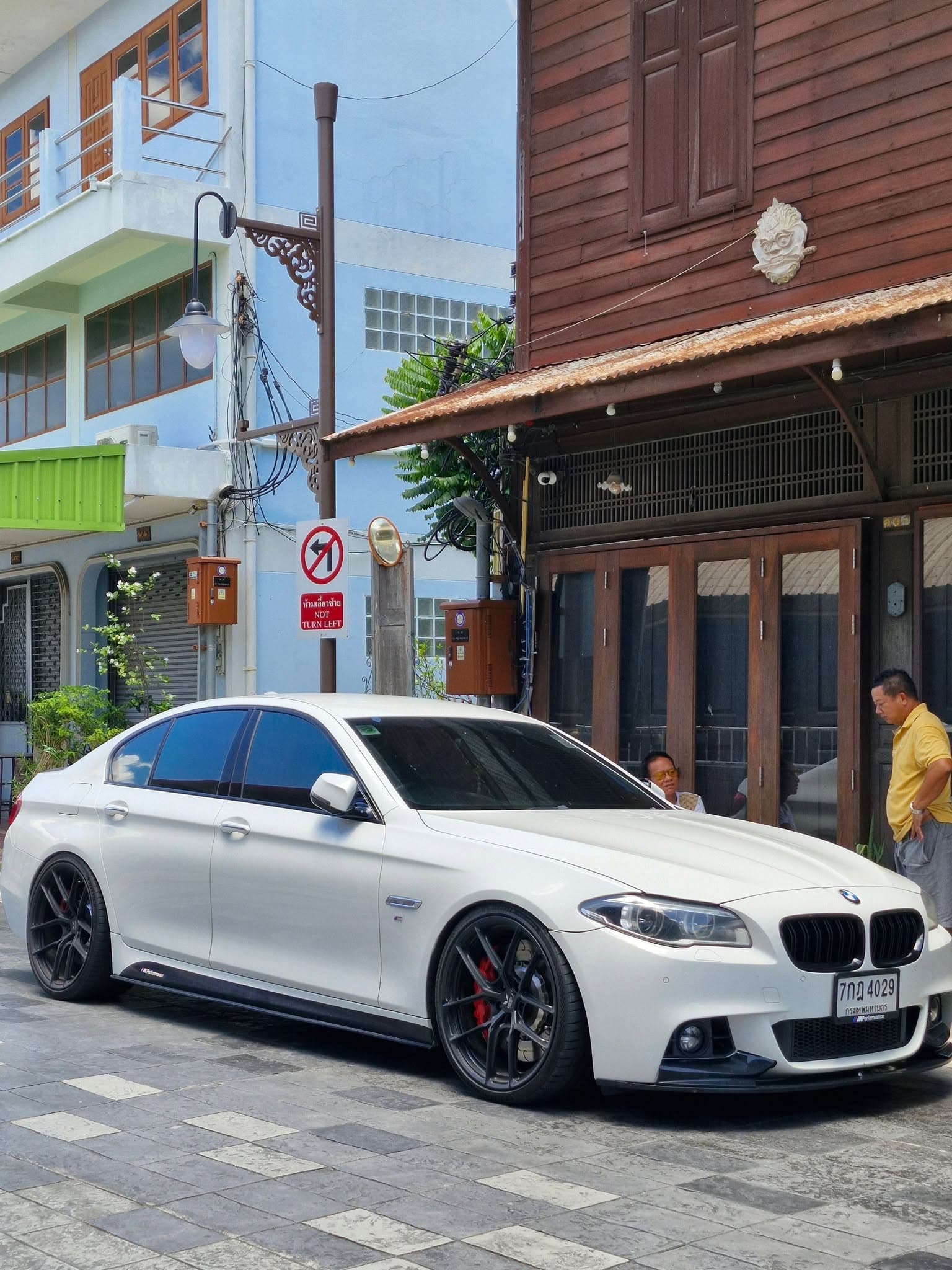 BMW 5 Series F10 528i 2014 Alpine White · Corven Forged CF-101M